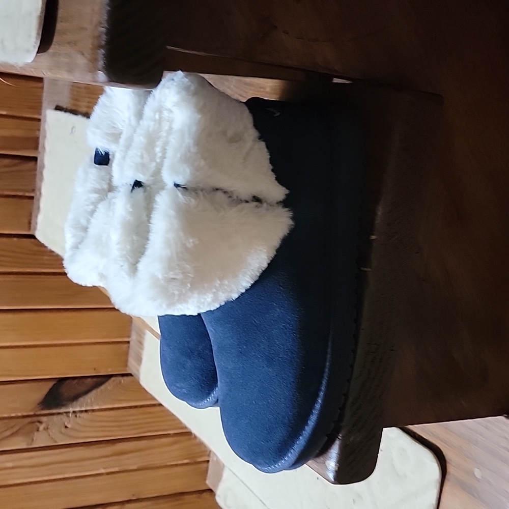 Kookaburra  UGG booties